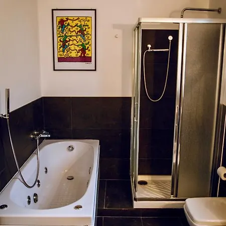 Asmundo Apartment